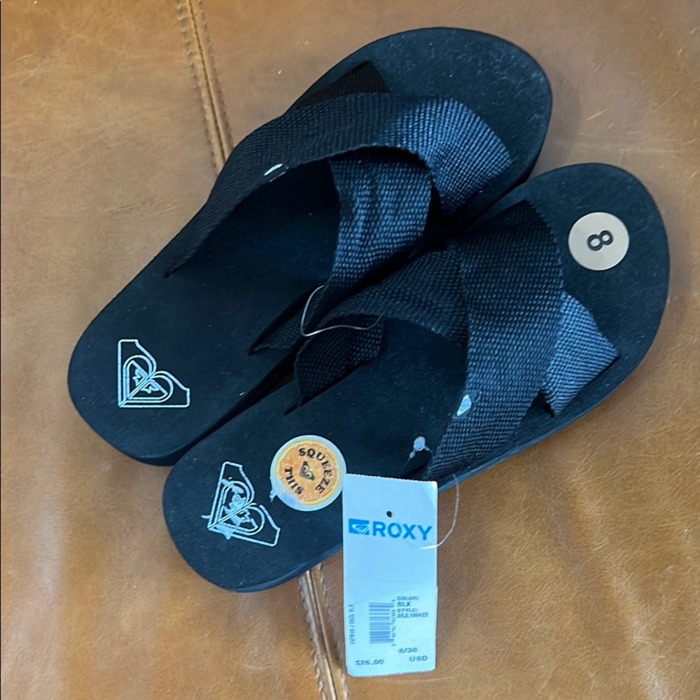 Roxy Cayman wedge black cross cross sandal size 8 New With Tags!